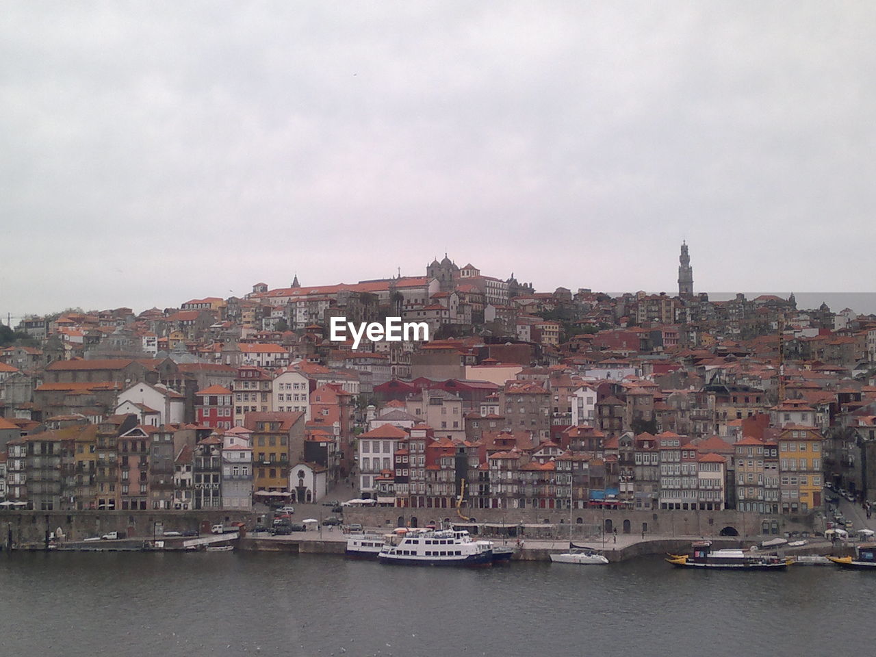 VIEW OF BUILDINGS IN TOWN