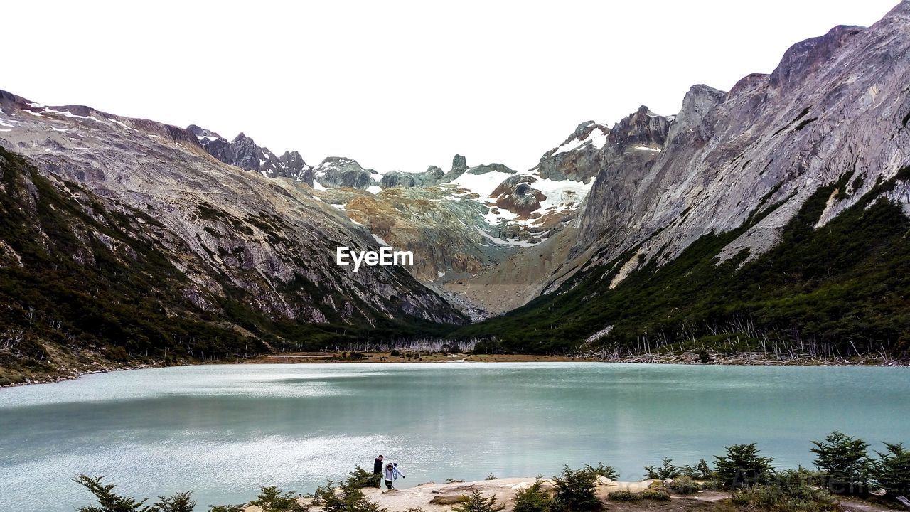 SCENIC VIEW OF LAKE AGAINST CLEAR SKY