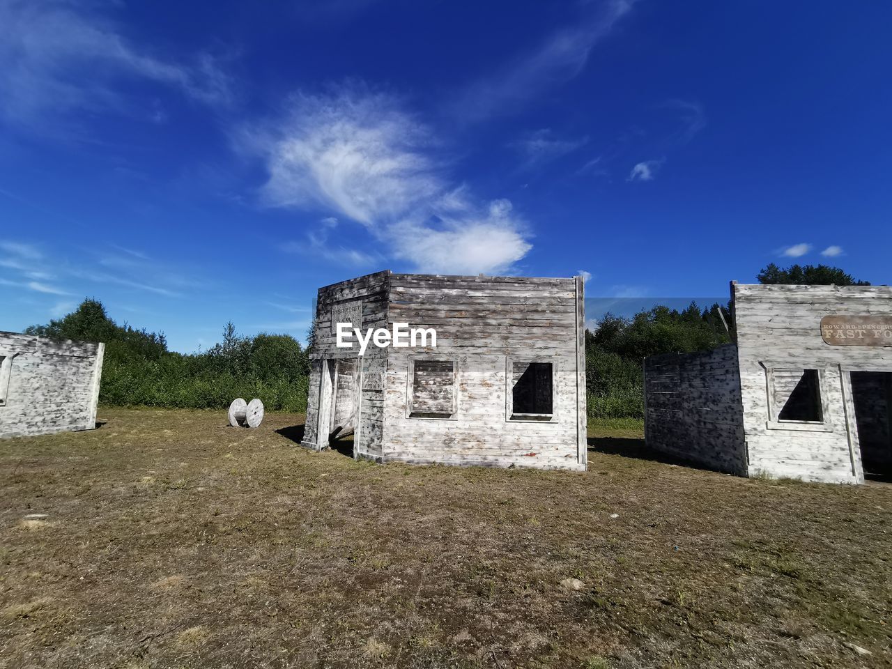 VIEW OF OLD BUILDING