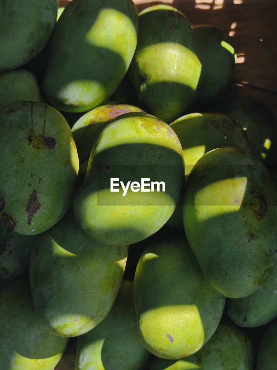 FULL FRAME SHOT OF ORANGES