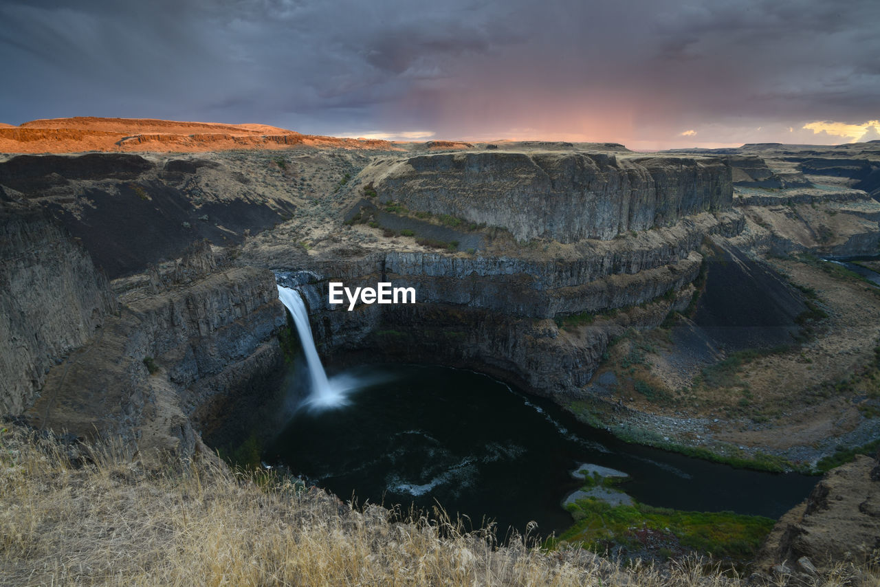 Wide view of palouse falls at sunset long exposure