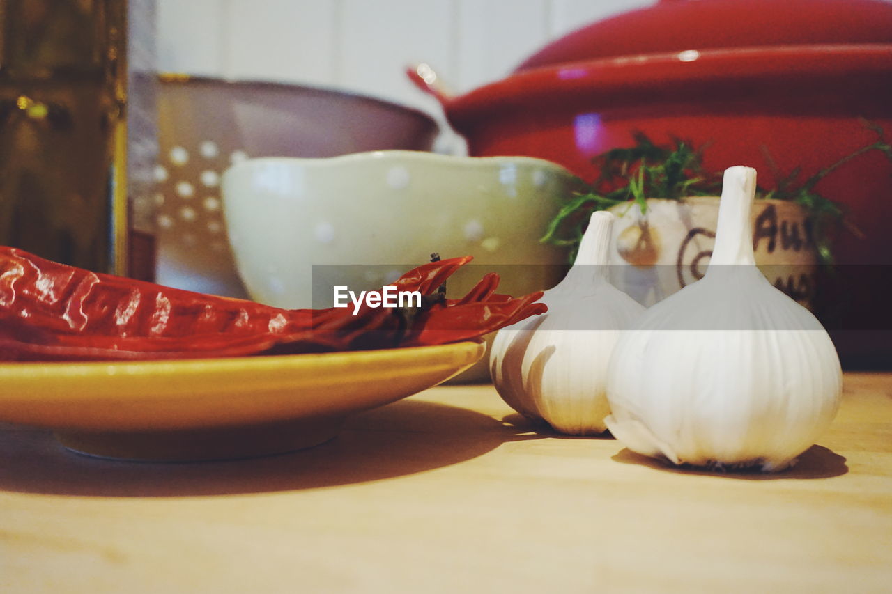 CLOSE-UP VIEW OF RED TABLE