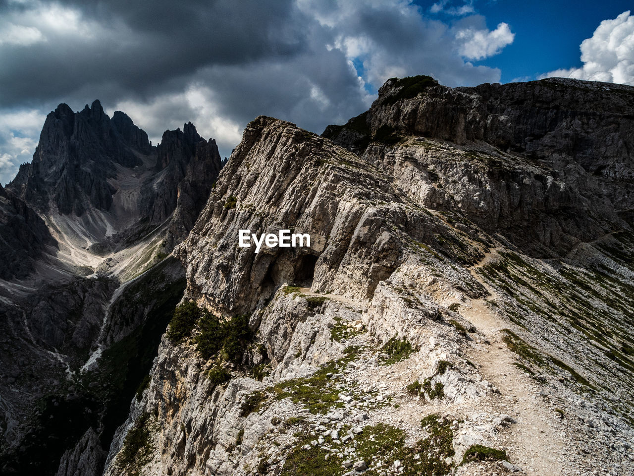 LOW ANGLE VIEW OF MOUNTAIN AGAINST SKY