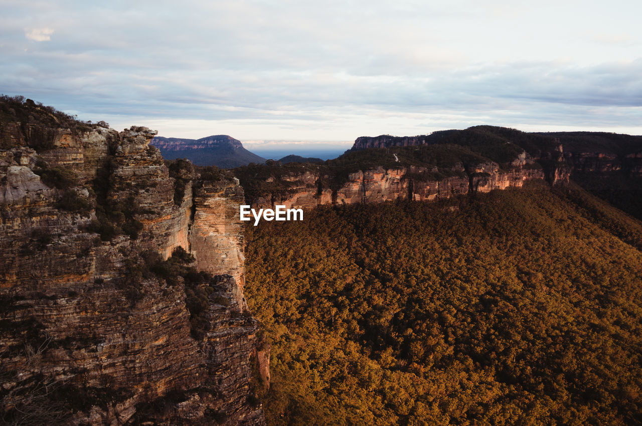 Scenic view of blue mountains national park against sky