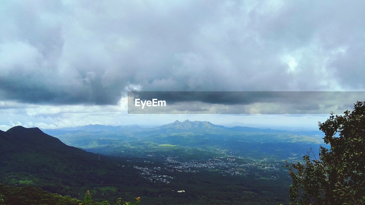 SCENIC VIEW OF MOUNTAIN AGAINST SKY
