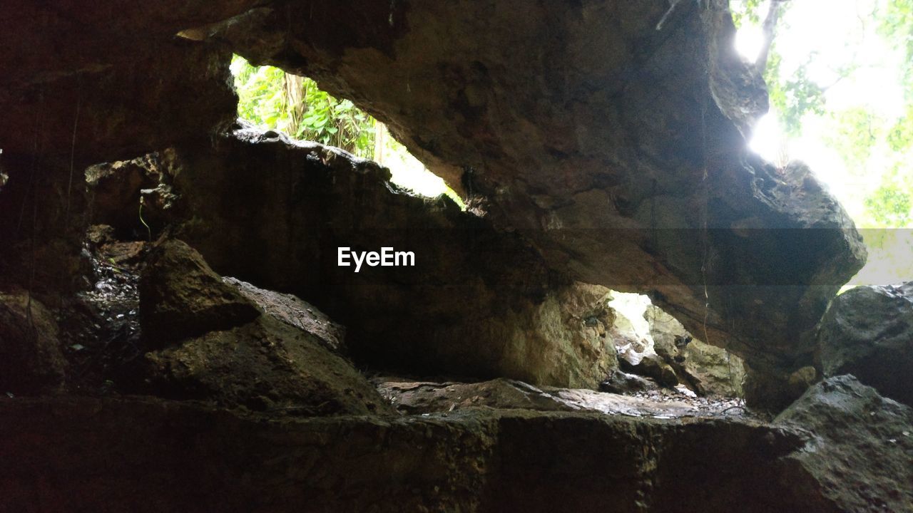 ROCK FORMATION IN CAVE