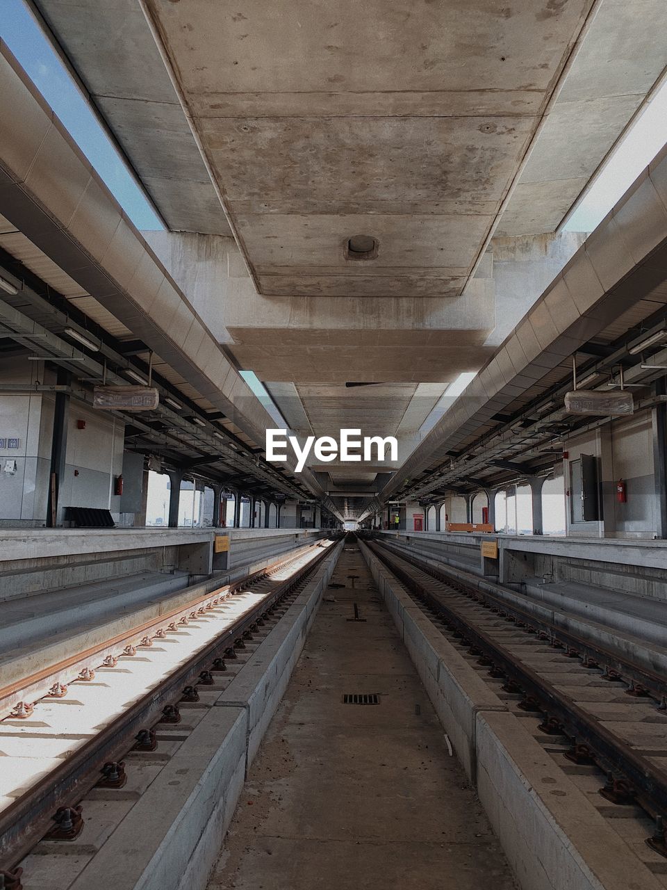 EMPTY RAILWAY STATION PLATFORM