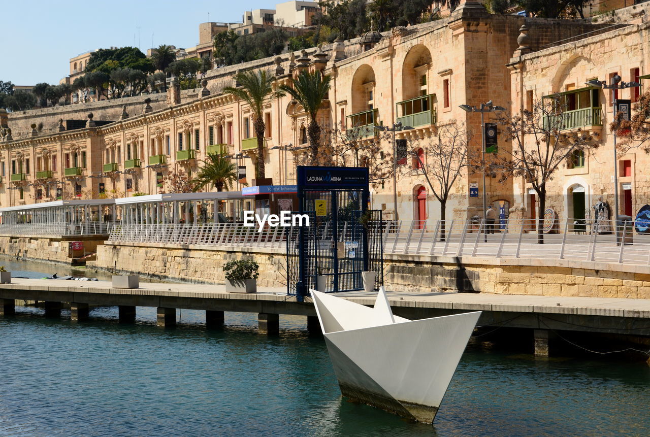Laguna marina. grand harbour. valletta. malta