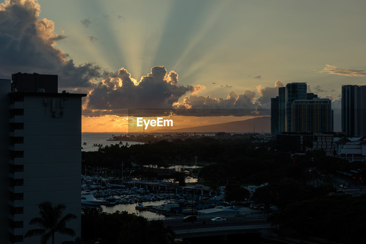 sky, building exterior, architecture, city, built structure, cloud, building, sunset, horizon, skyline, dusk, evening, cityscape, nature, skyscraper, landscape, office building exterior, urban skyline, night, environment, no people, reflection, residential district, outdoors, dramatic sky, darkness, water, city life, beauty in nature, travel destinations