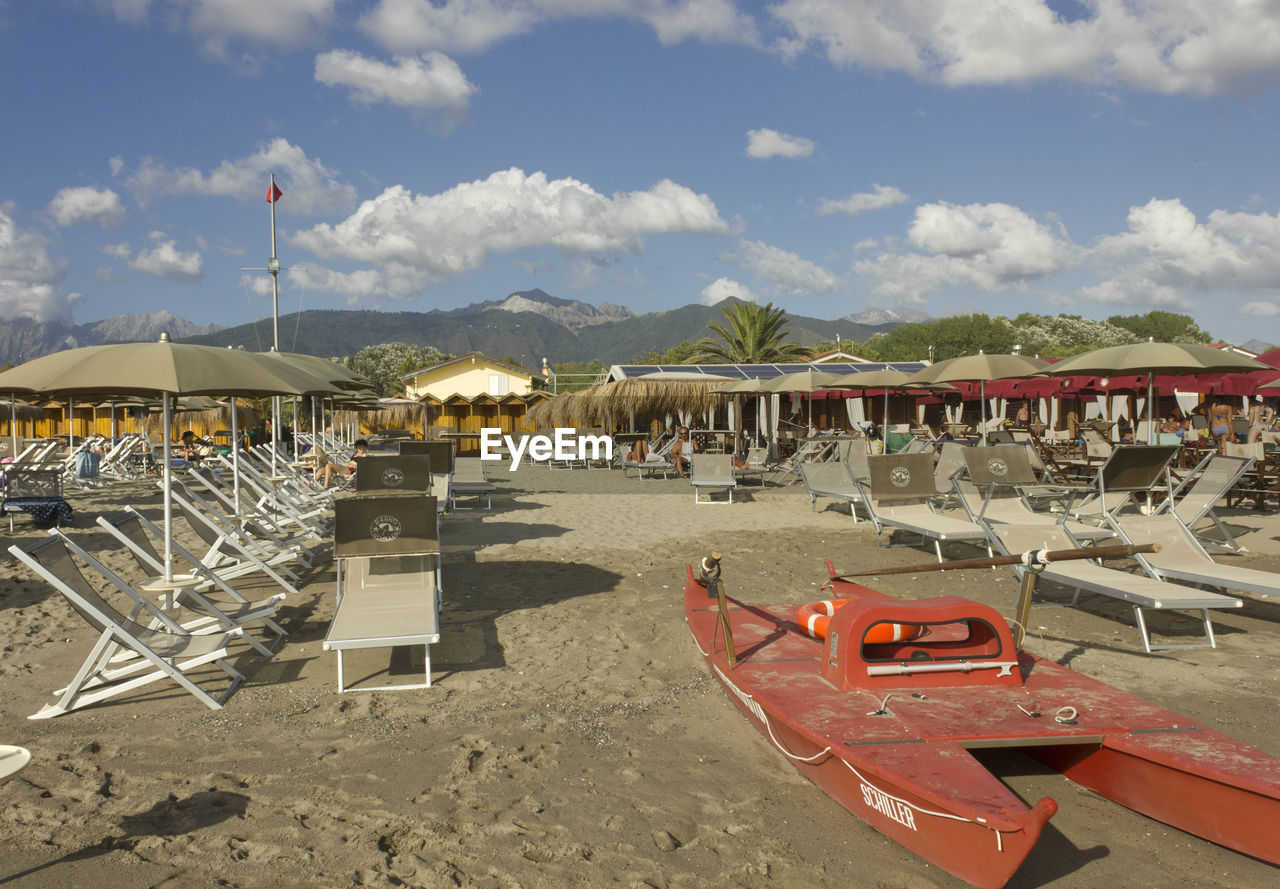 Bathing establishment in marina di massa