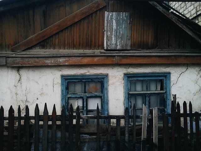 VIEW OF RESIDENTIAL BUILDING