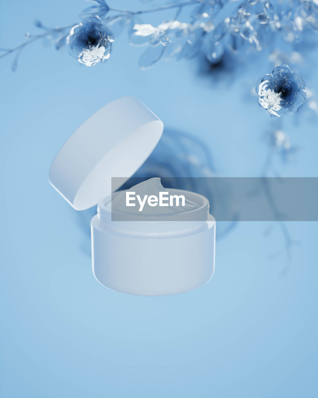 HIGH ANGLE VIEW OF DRINKING WATER IN CONTAINER