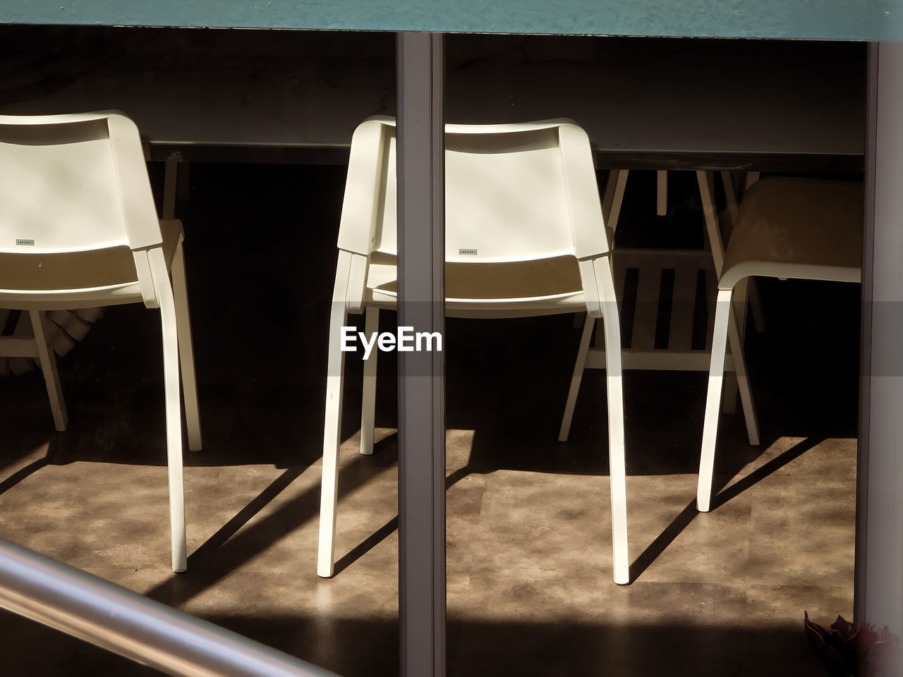 chair, seat, furniture, indoors, table, no people, absence, room, interior design, empty, architecture, business, wood