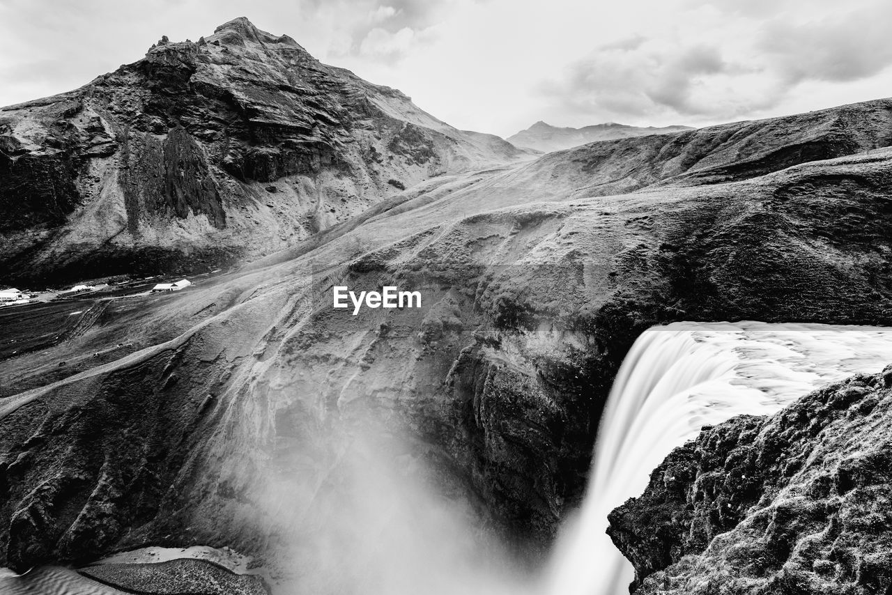 PANORAMIC VIEW OF WATERFALL