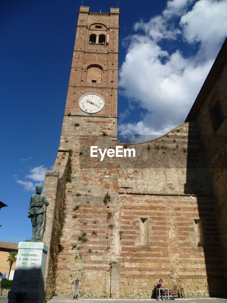 LOW ANGLE VIEW OF TOWER AGAINST SKY