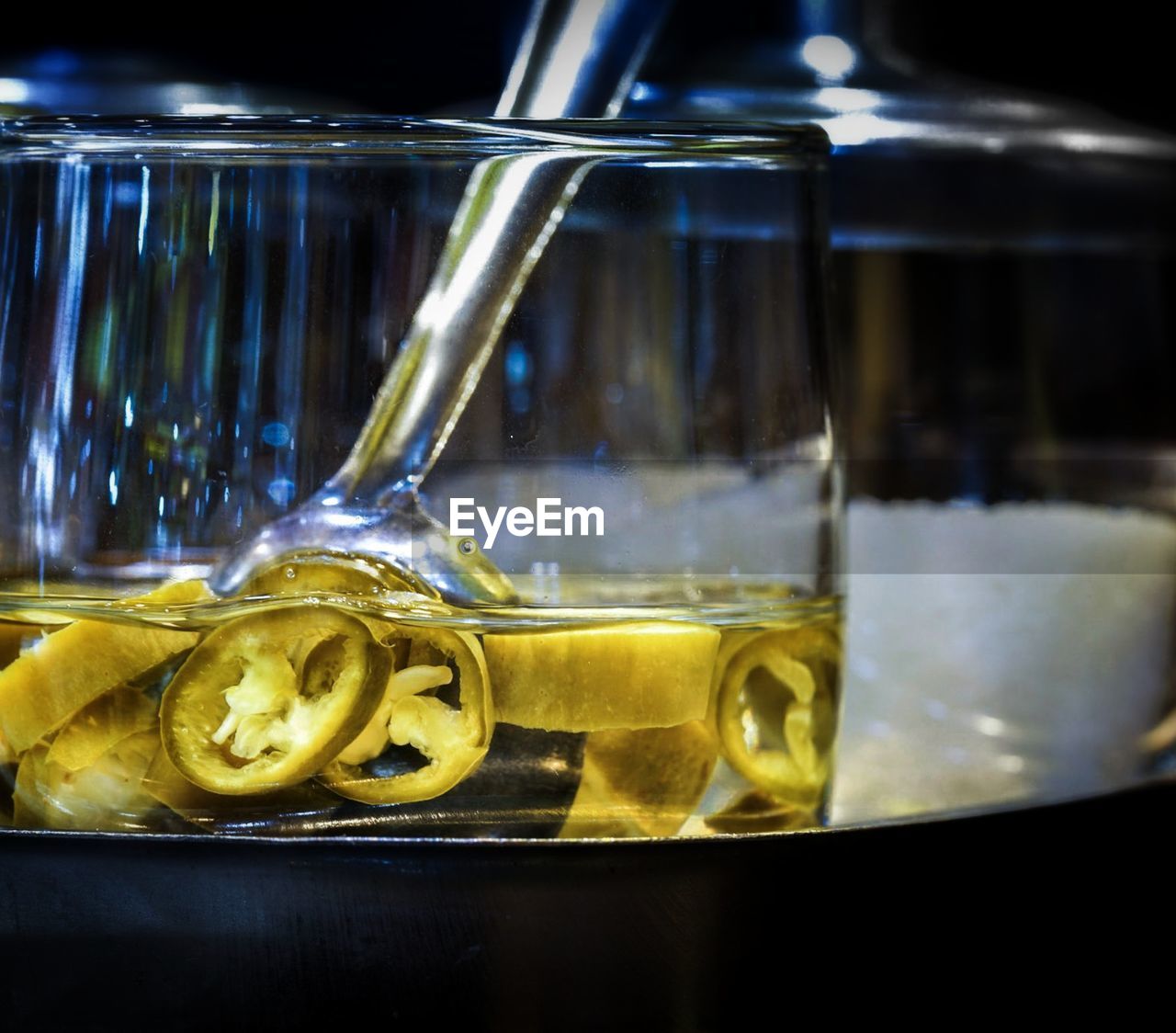 CLOSE-UP OF JUICE IN GLASS ON TABLE