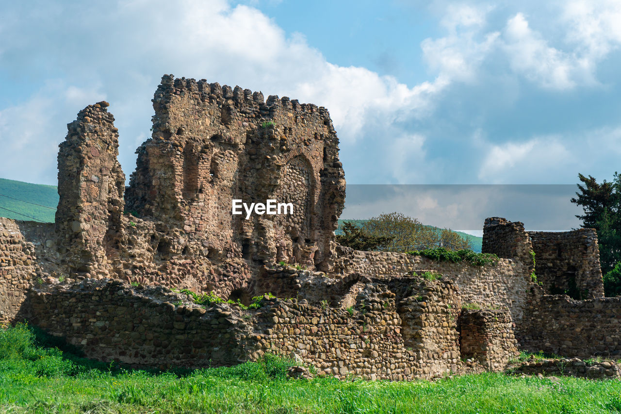 OLD RUIN BUILDING