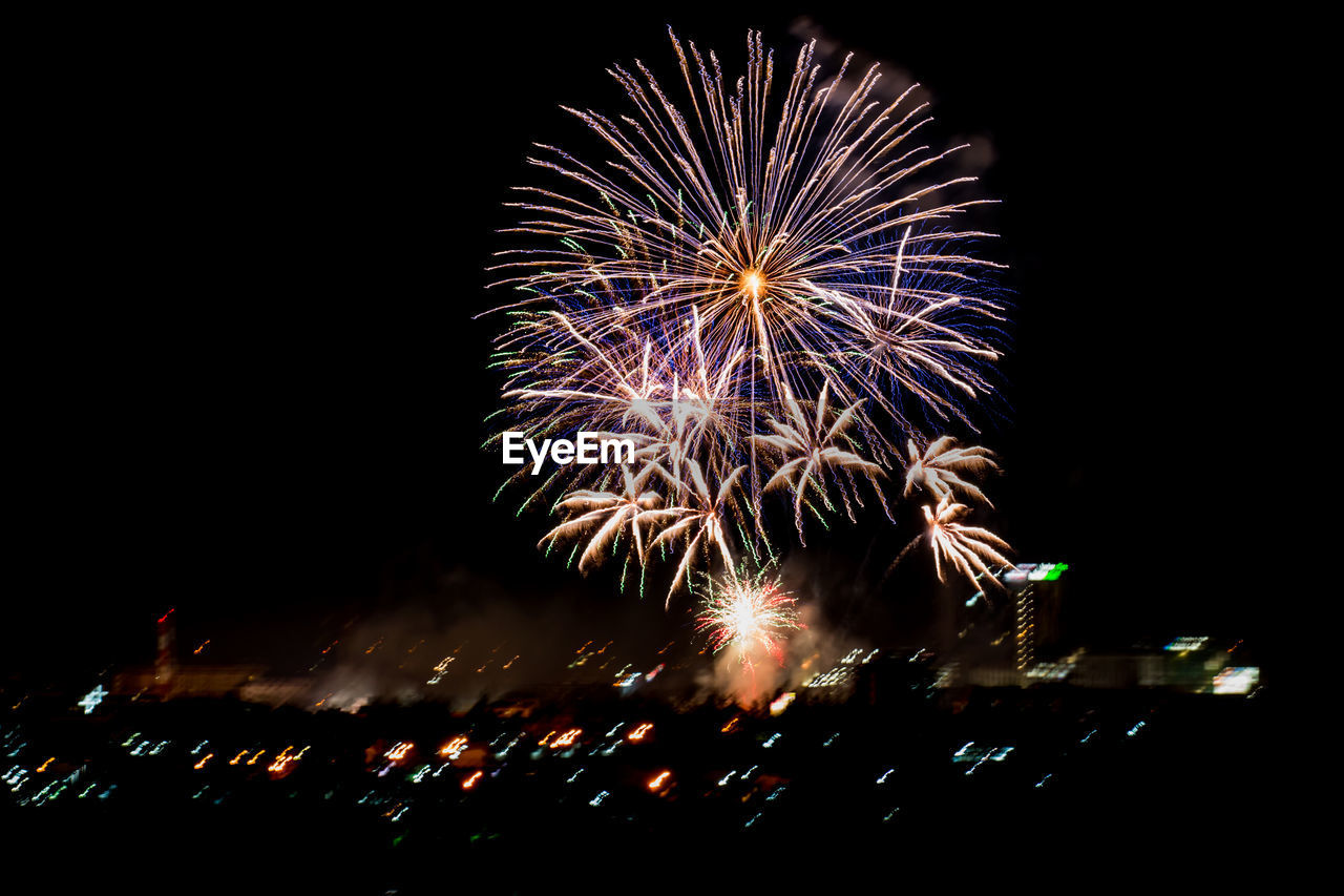 FIREWORK DISPLAY AT NIGHT