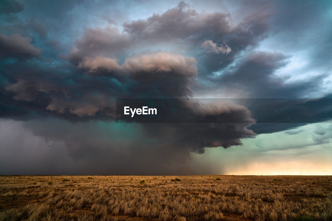 A dramatic supercell thunderstorm during a severe weather outbreak near dexter, new mexico.