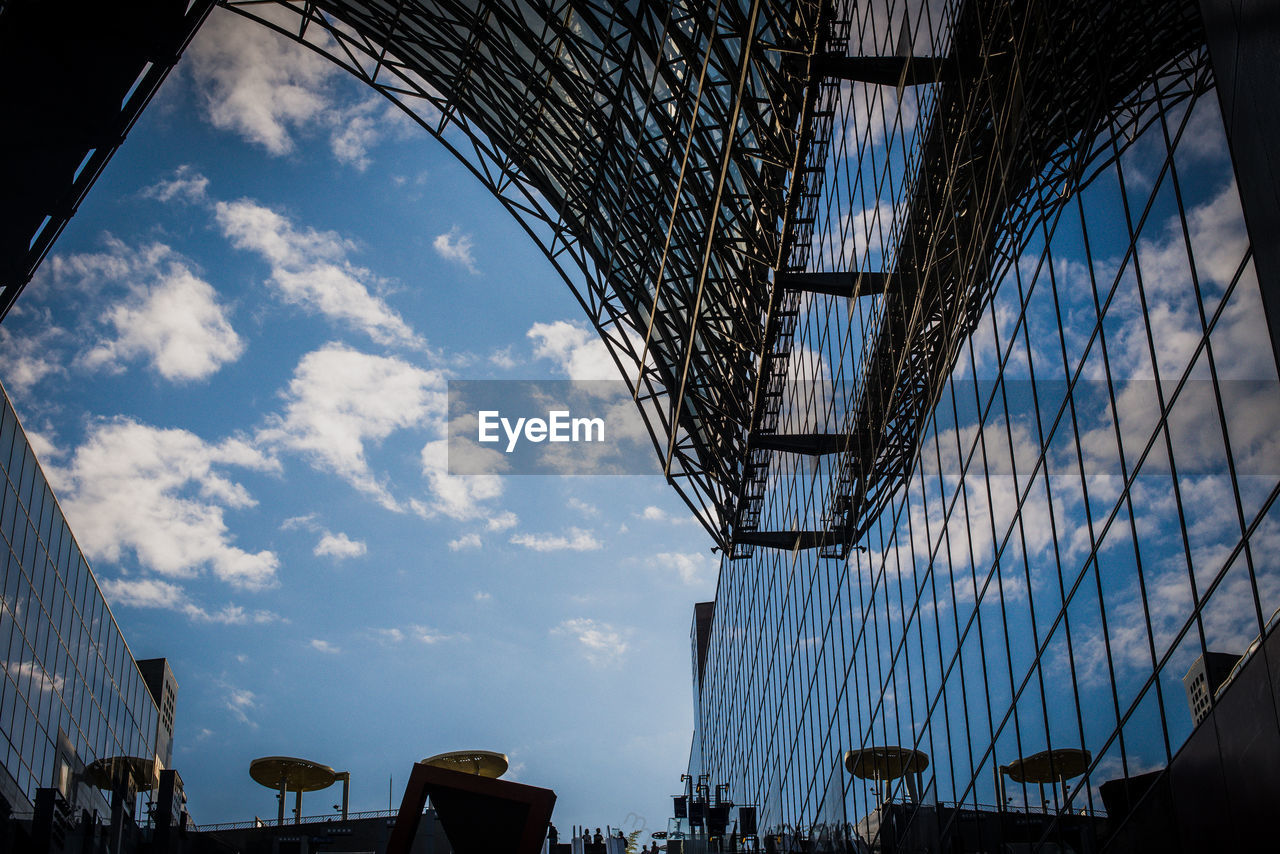 LOW ANGLE VIEW OF BRIDGE