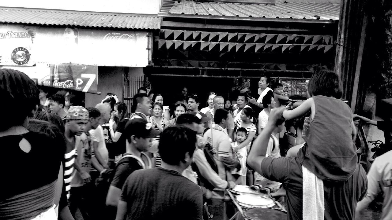 PEOPLE AT MARKET