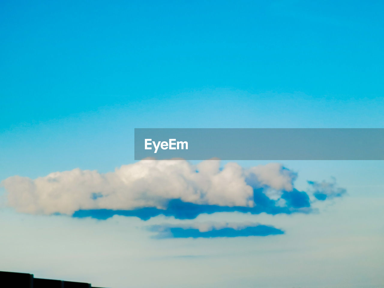 LOW ANGLE VIEW OF CLOUDSCAPE