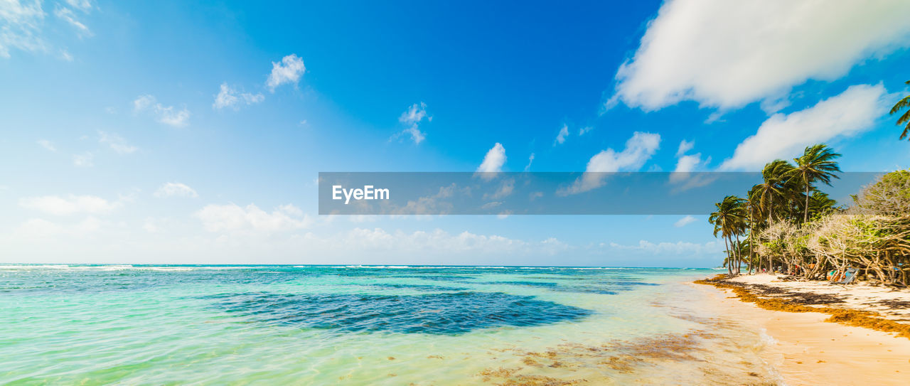 PANORAMIC SHOT OF SEA AGAINST SKY