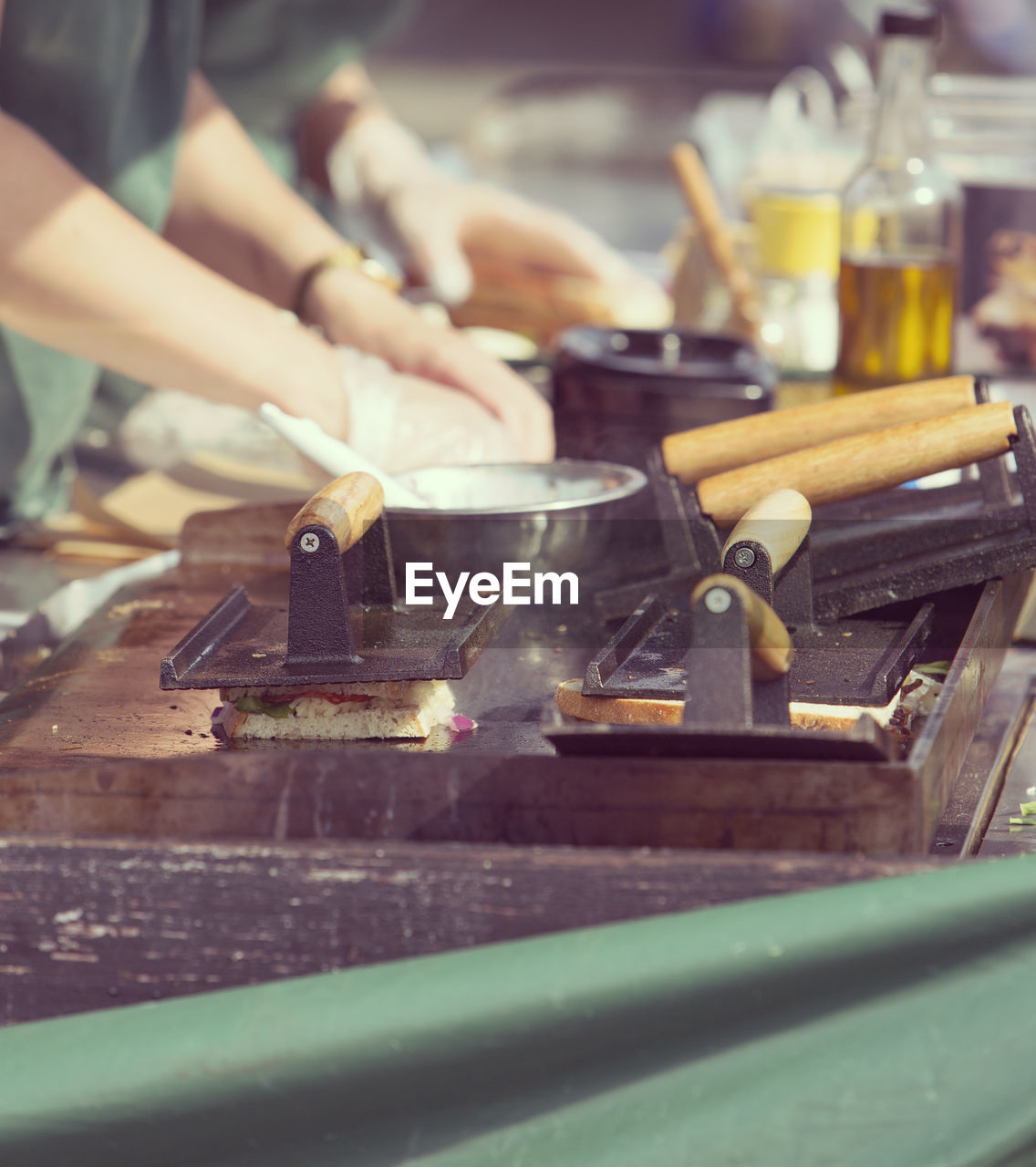 CLOSE-UP OF PREPARING FOOD