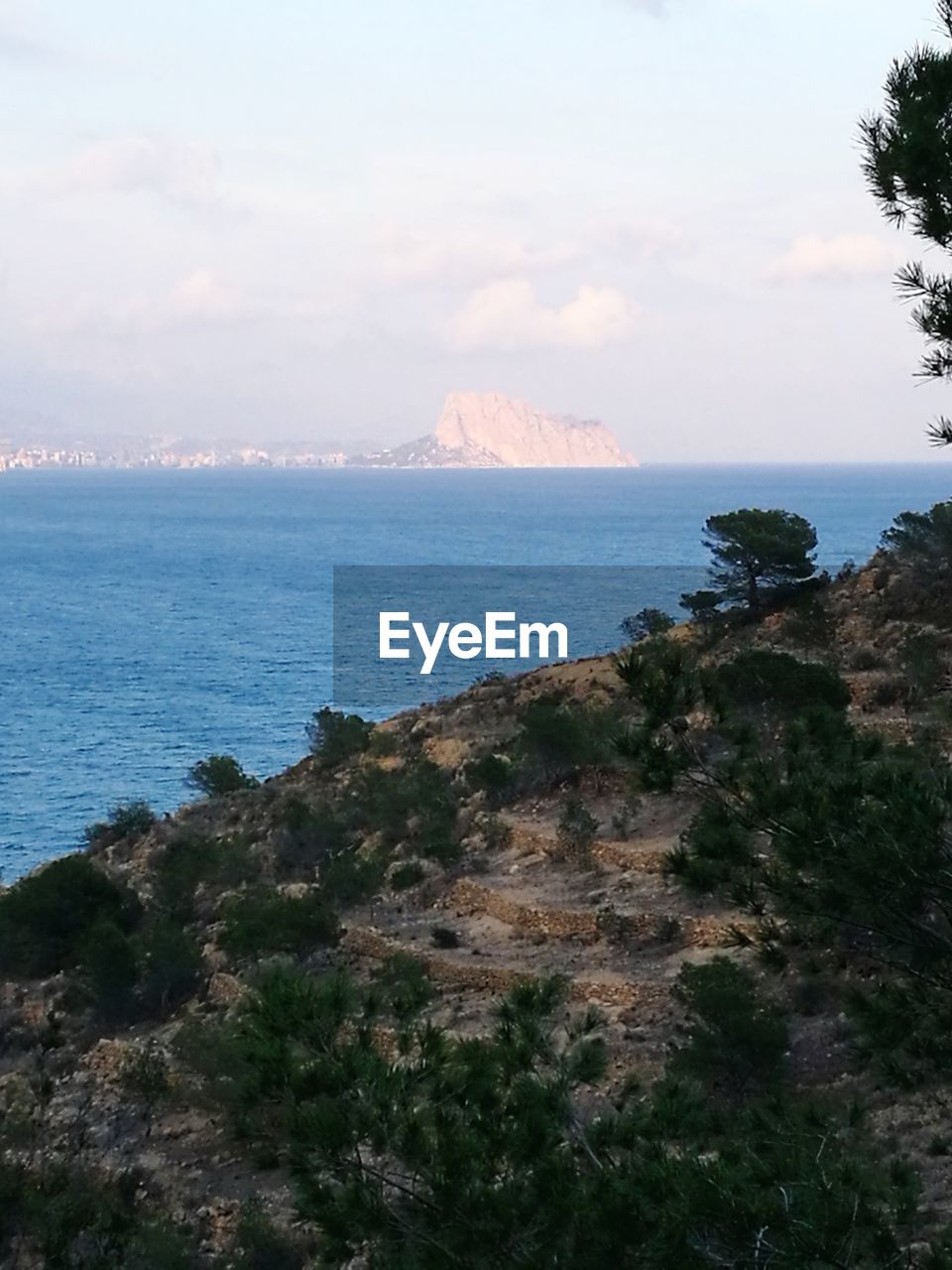 VIEW OF SEA AGAINST SKY