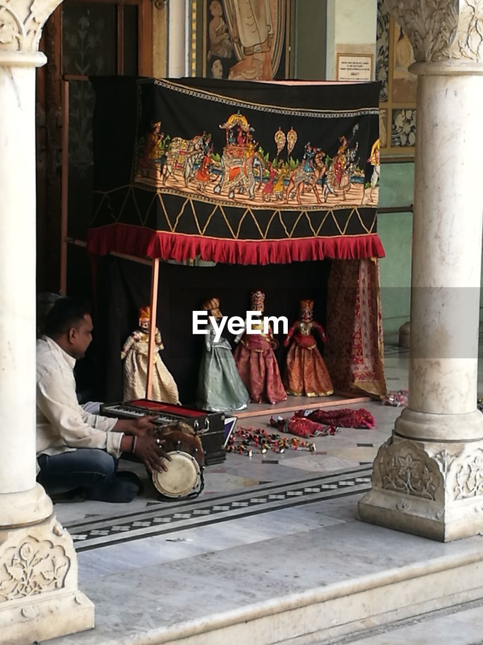 STATUES IN TEMPLE