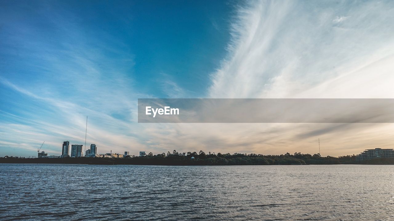 SCENIC VIEW OF RIVER AGAINST SKY