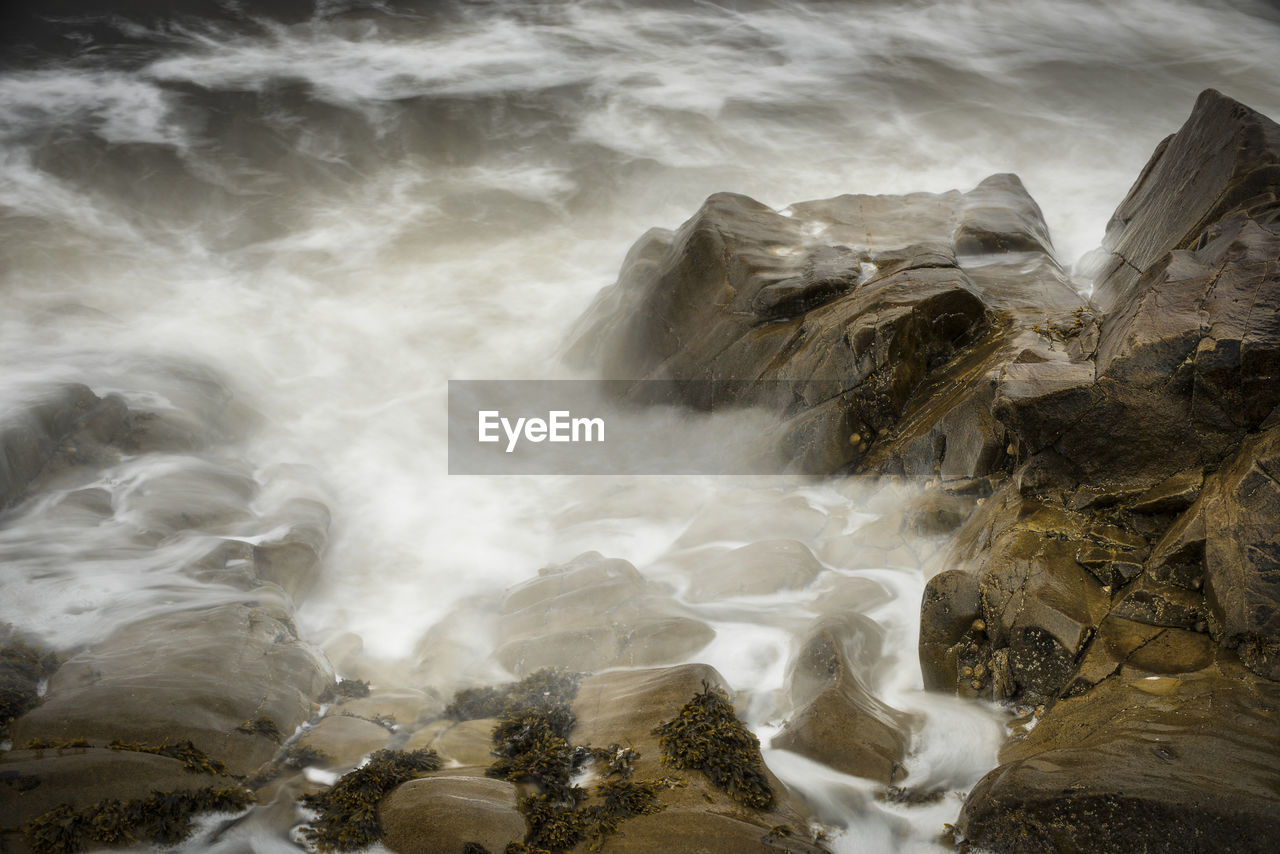 PANORAMIC VIEW OF SEA WAVES