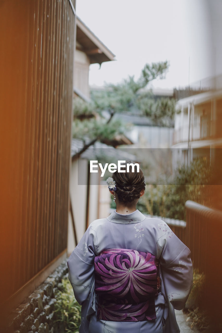 The back view of the kimono woman 