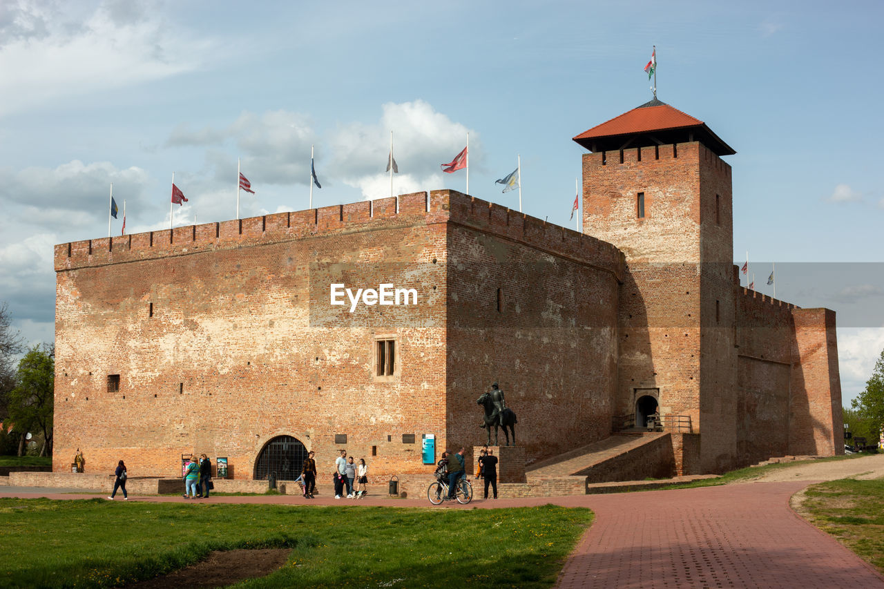 View of castle of gyula against sky.