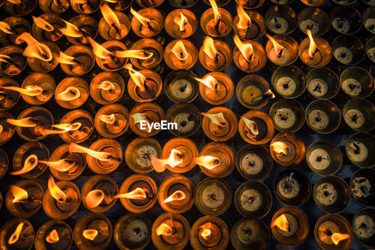 FULL FRAME SHOT OF CANDLES