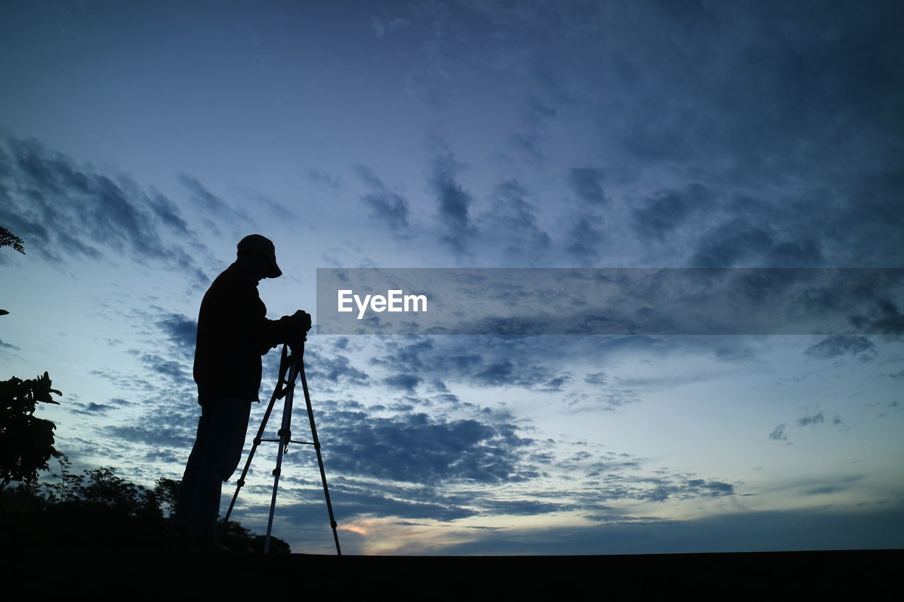 A photographer photographing nature