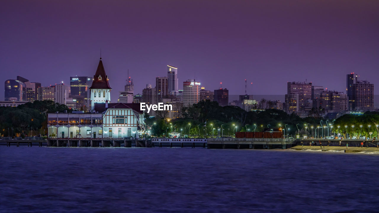 CITY BUILDINGS AT NIGHT