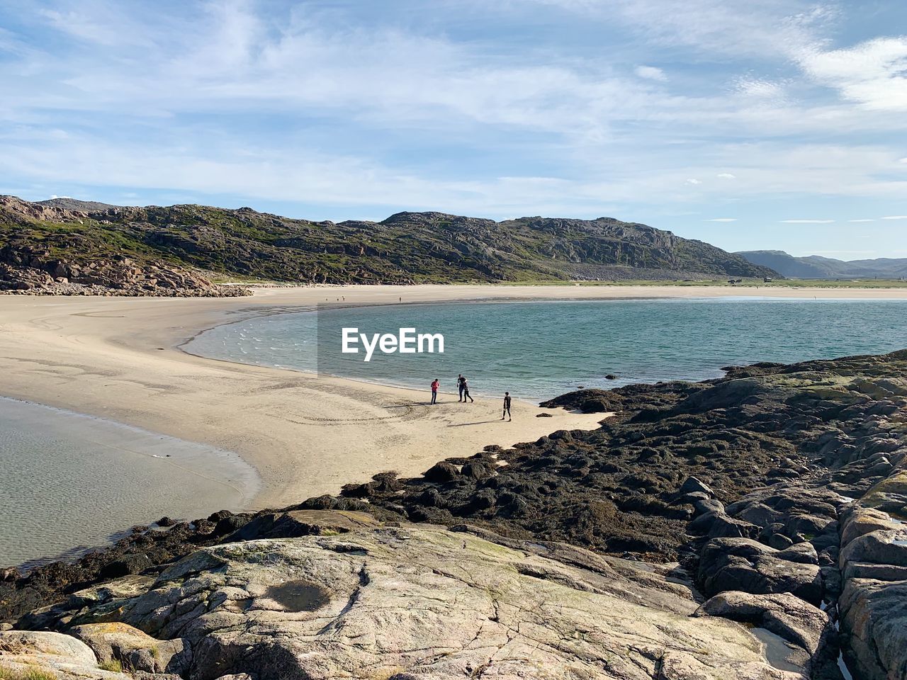 PANORAMIC VIEW OF BEACH AGAINST SKY