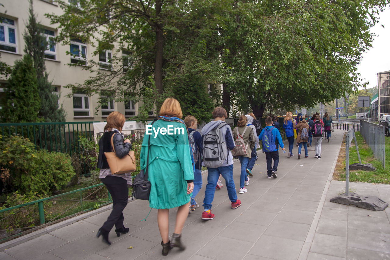 PEOPLE WALKING IN PARK