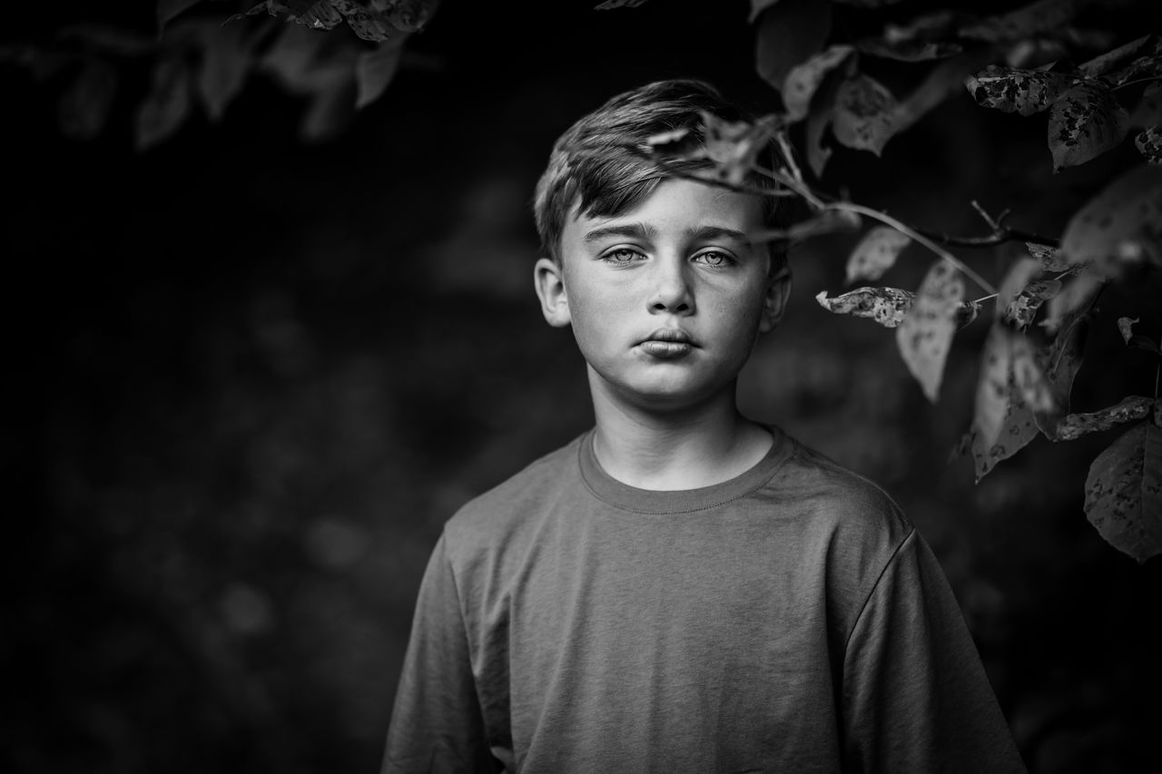 Black and white portait of a boy 