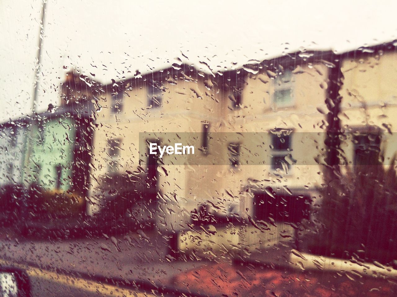 VIEW OF RAIN DROPS ON WINDOW