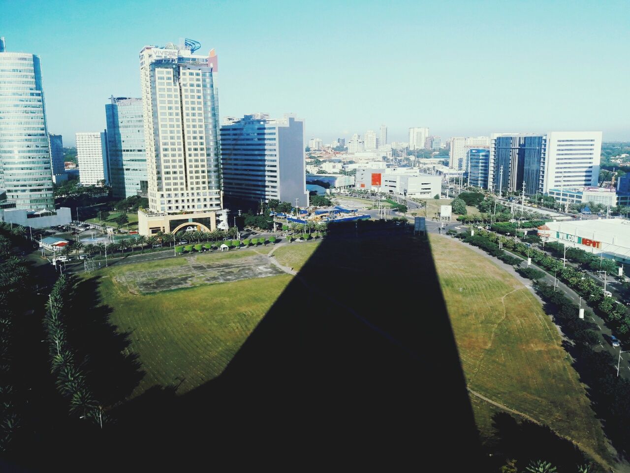 VIEW OF MODERN BUILDINGS IN CITY