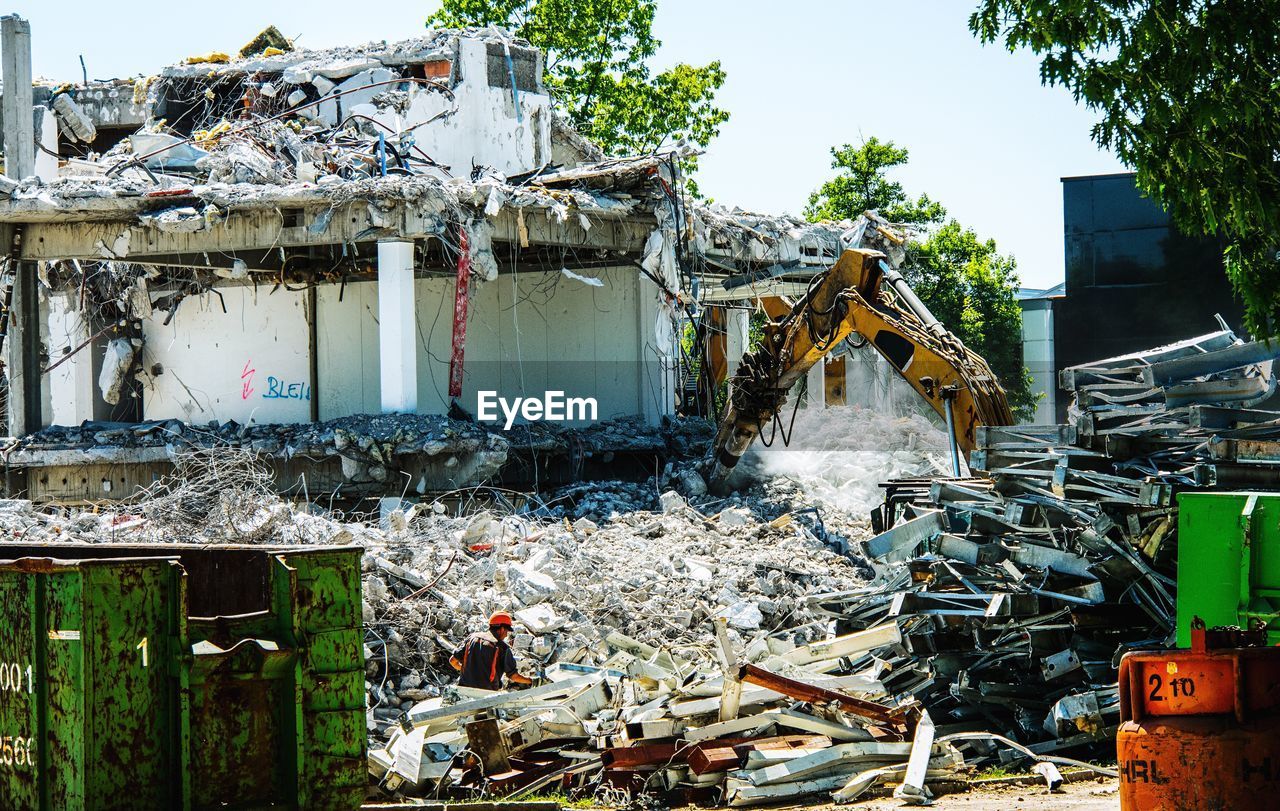 DAMAGED BUILDING