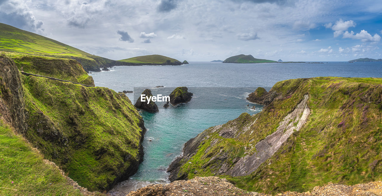 Turquoise water and islands at dunquin pier or harbour, dingle, wild atlantic way, kerry, ireland