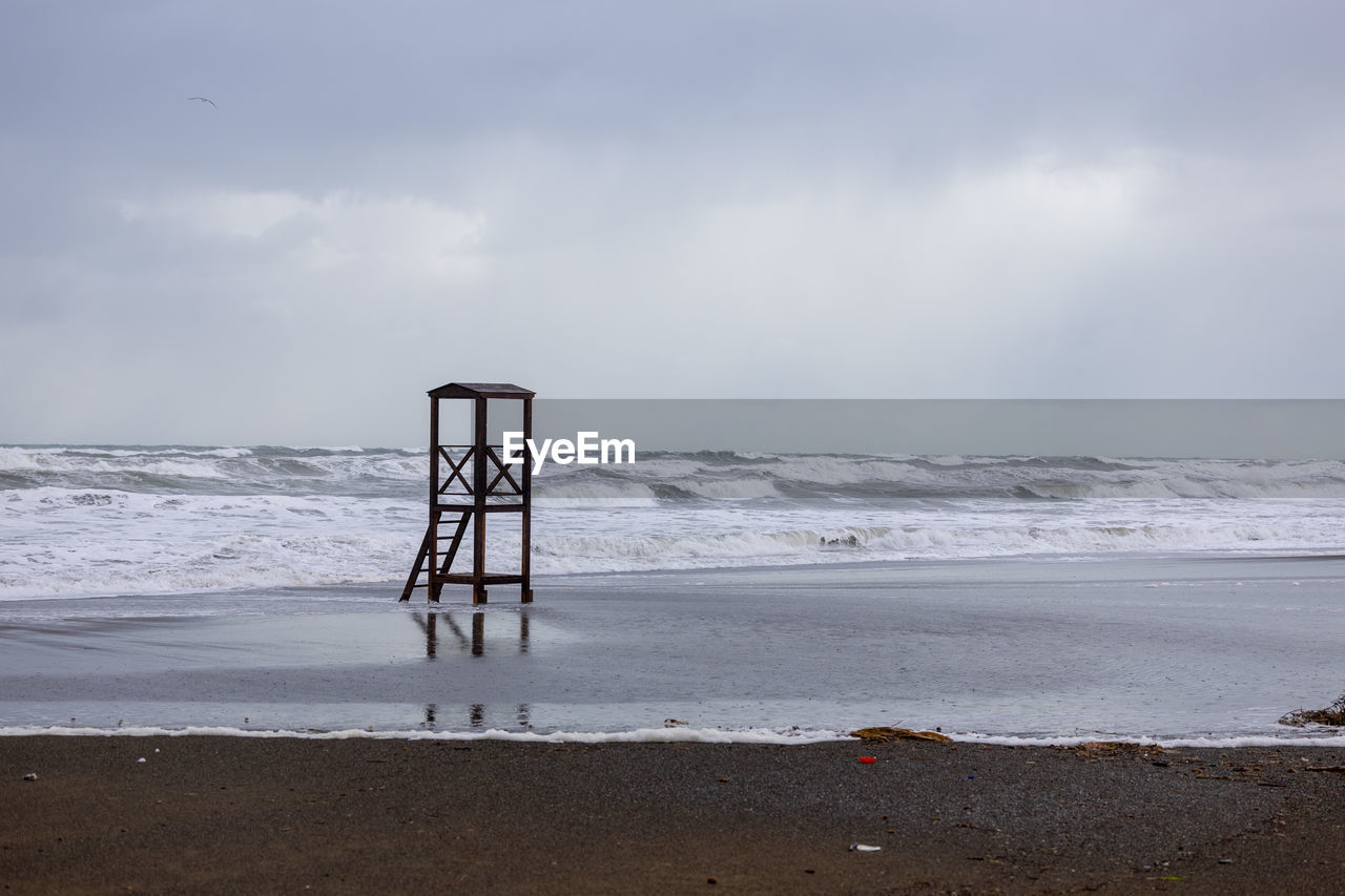 lifeguard hut on beach