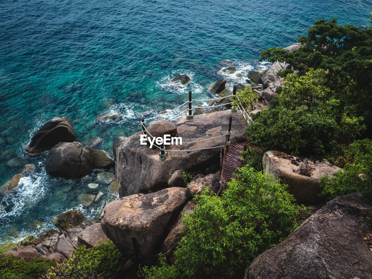 Scenic high angle view of natural viewpoint on big stack rock coastline. koh tao island, thailand.