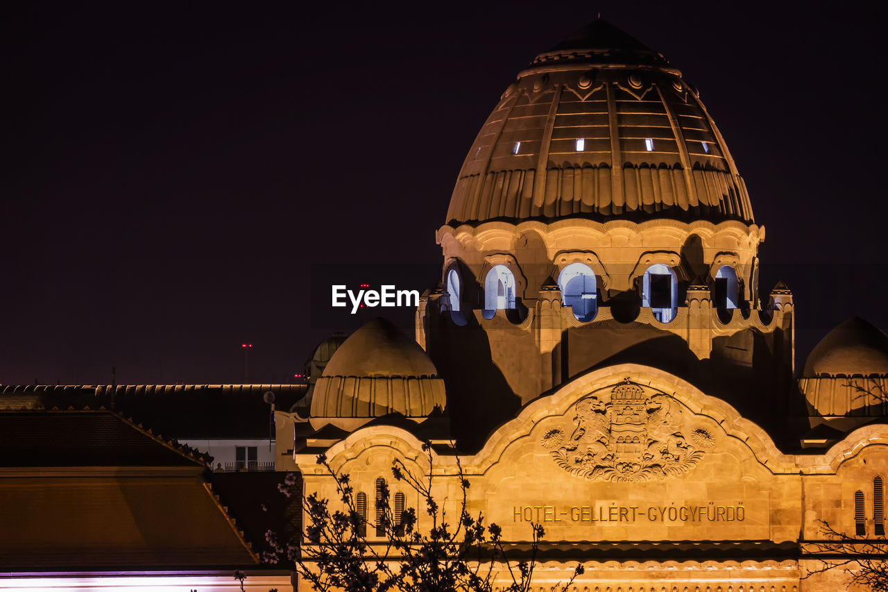 Illuminated hotel gellert at night