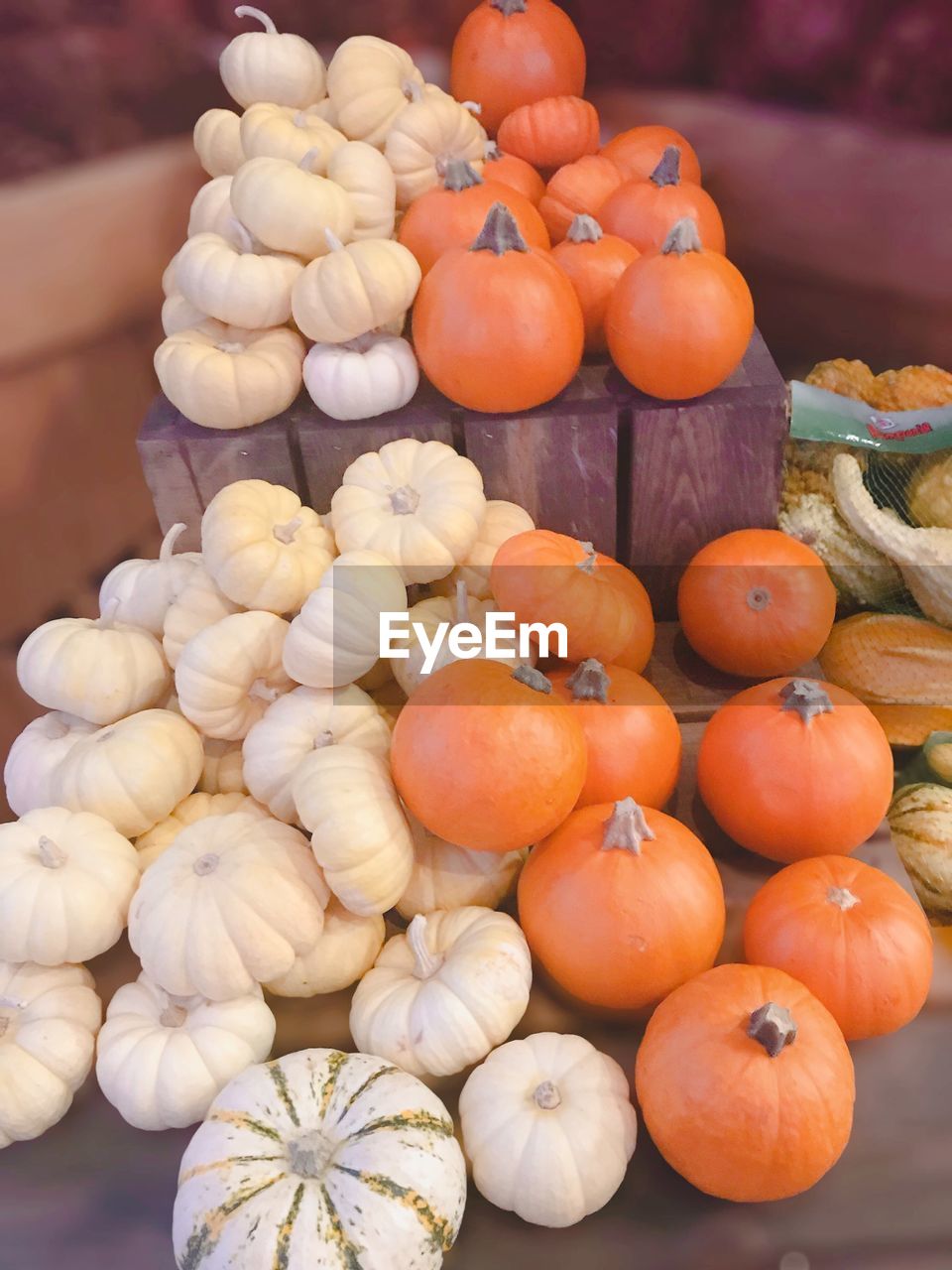 PUMPKINS FOR SALE AT MARKET STALL