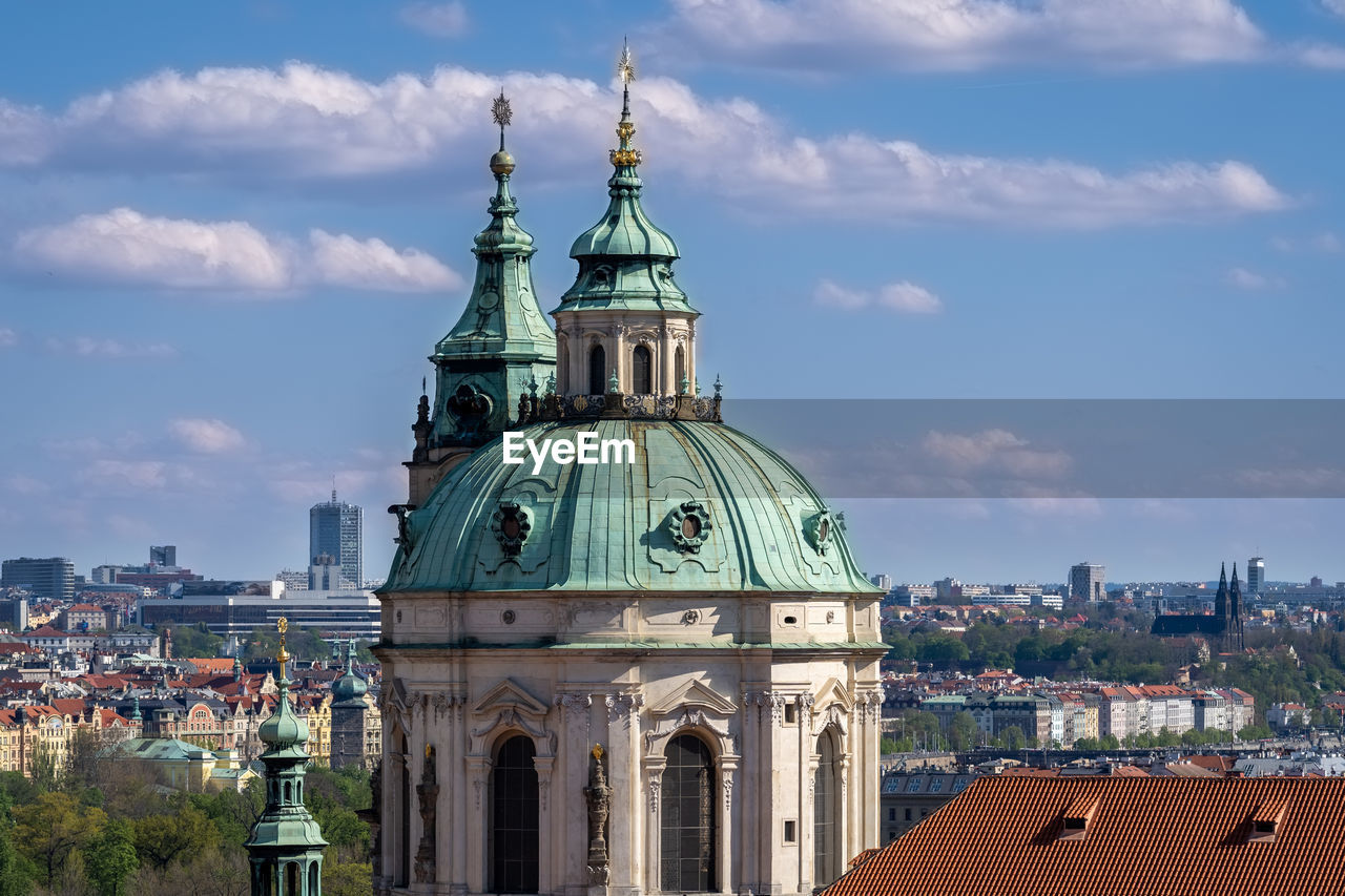 VIEW OF BUILDINGS AGAINST SKY