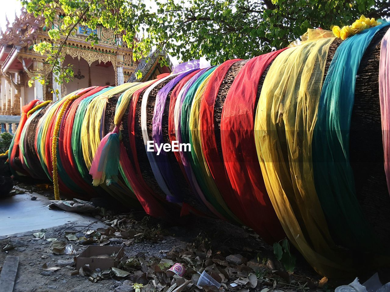 FULL FRAME SHOT OF MULTI COLORED OBJECTS